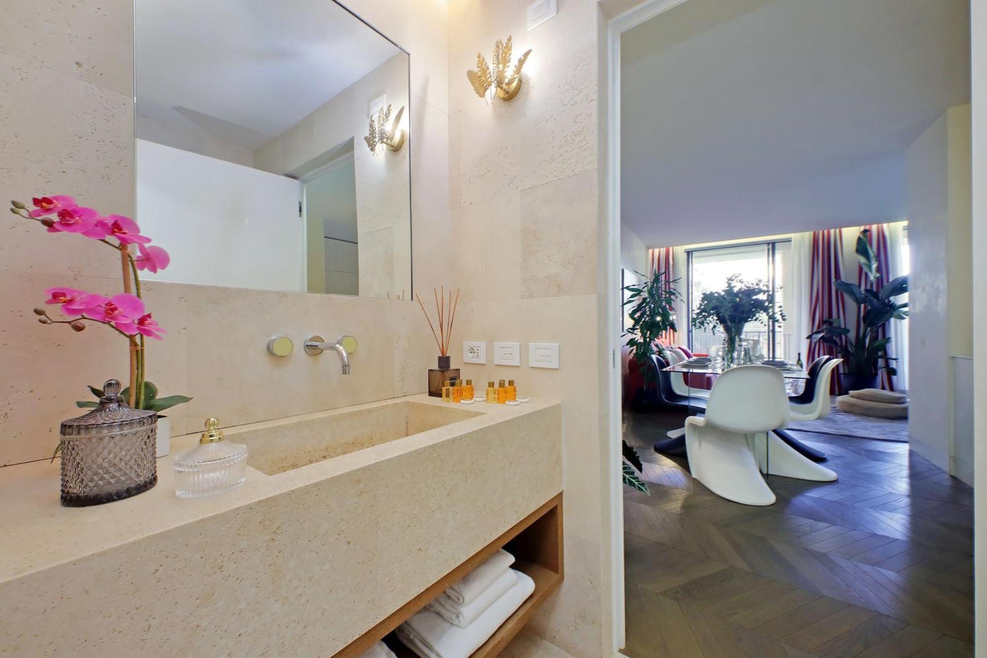 Luxury Domus Apartment 2 โรม ภายนอก รูปภาพ